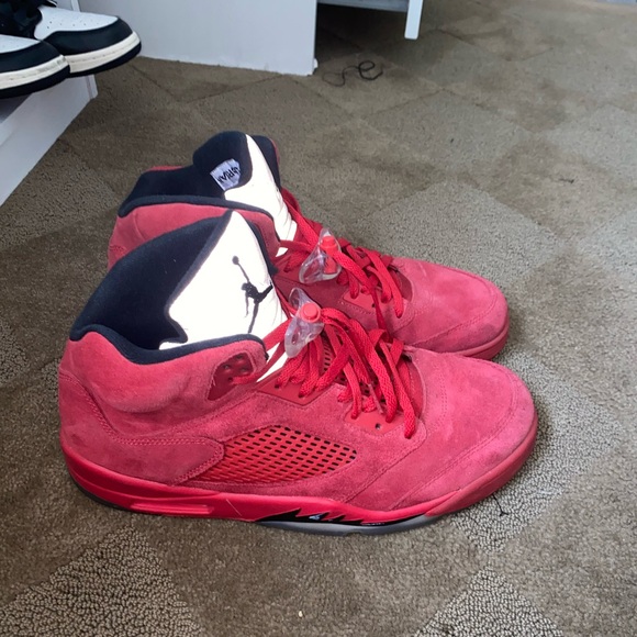 JORDAN 5 RETRO RED SUEDE - Picture 2 of 3